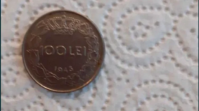 Moneda vândută pe OLX / foto: OLX