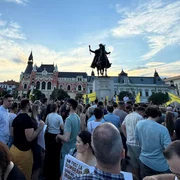 protest la oradea foto facebook dana hering png