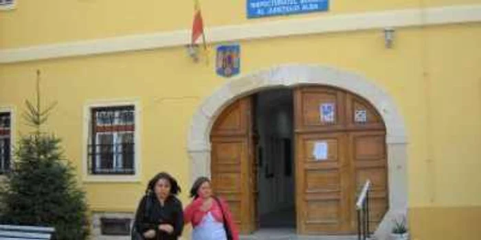 Alba Iulia: Directori noi în 22 de şcoli din judeţ