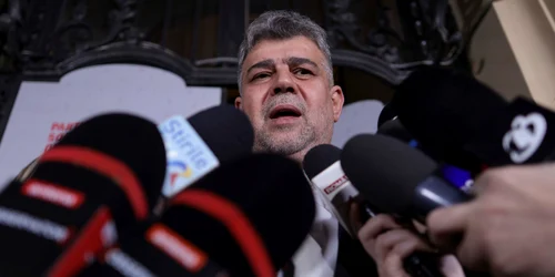 Marcel Ciolacu, președintele PSD, face declarații de presă la încheierea primului tur al alegerilor pentru președinția României, la sediul partidului în București. FOTO Inquam Photos / Octav Ganea