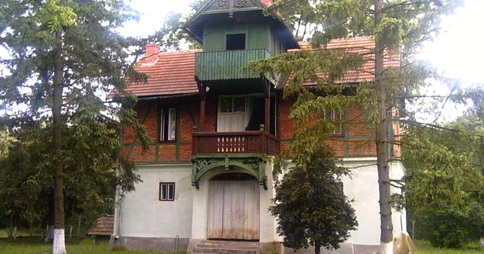 Turiştii se pot plimba, în numai câteva ore, prin păduri de foiase, dar şi de conifere, sau pe malul lacurilor. Foto: Direcţia Silvică Sălaj.