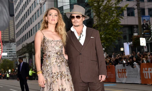 Amber Heard si Johnny Depp GettyImages 487926712 jpeg