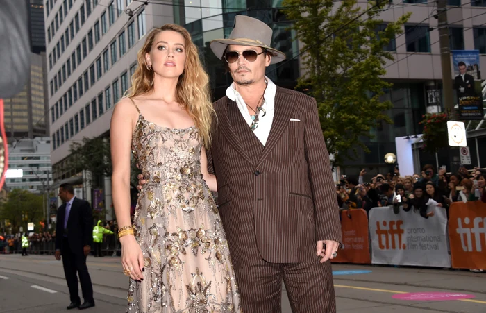 Amber Heard si Johnny Depp GettyImages 487926712 jpeg