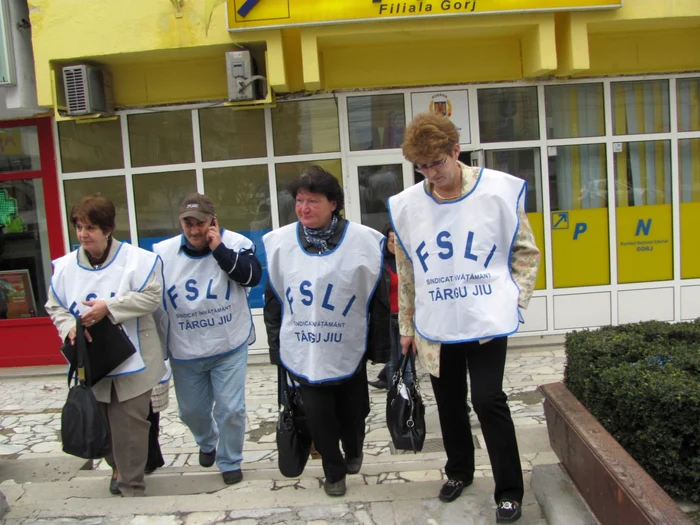 Sindicaliştii au depus memorii la sediile partidelor politice