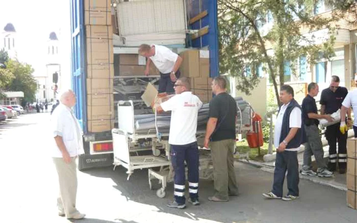Ajutoare pentru spitalul judeţean FOTO Adevărul