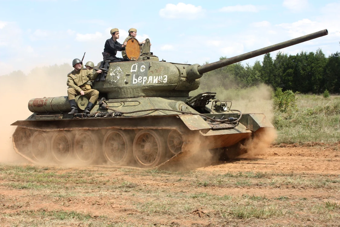 4 T 34 JPG jpeg