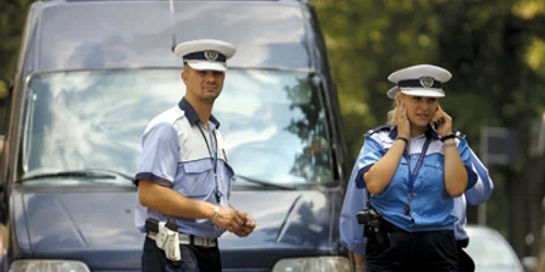 Resita: REGIUNEA PE SCURT /  Au amendat 400 de şoferi