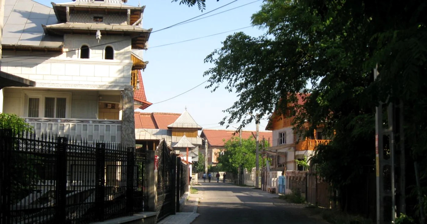 Romii nu și-au mai plătit impozitele de ani buni 