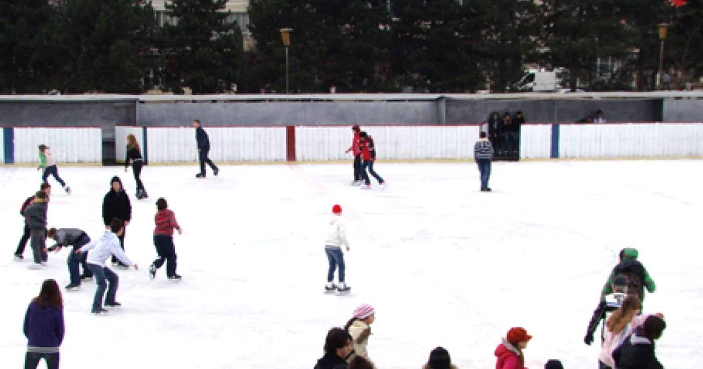 Patinoarul din zona Areni este cel mai mare din Suceava