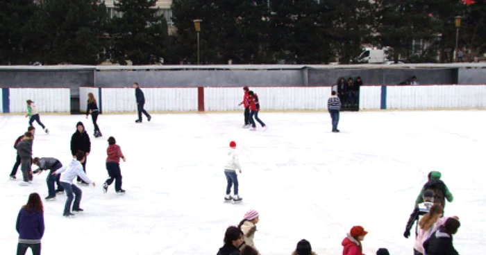 Patinoarul din zona Areni este cel mai mare din Suceava