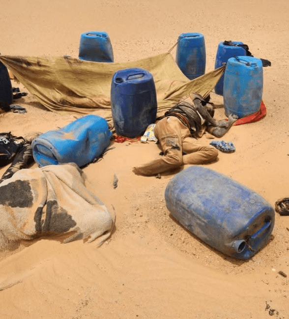 Infernul din Sahara: 49 de oameni au murit de sete, după ce au rămas blocați în deșert. Cum s-au salvat doi supraviețuitori