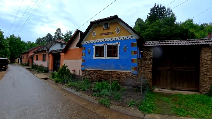 Casele din Fărăşeşti, atracţii turistice. Foto: adevarul.ro