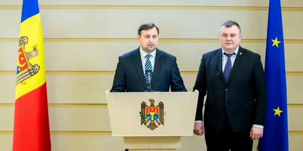 Lebedinschi si Novac