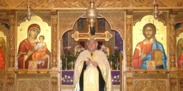 Părintele Victor Neamţu a slujit 33 de ani la Biserica de Lemn