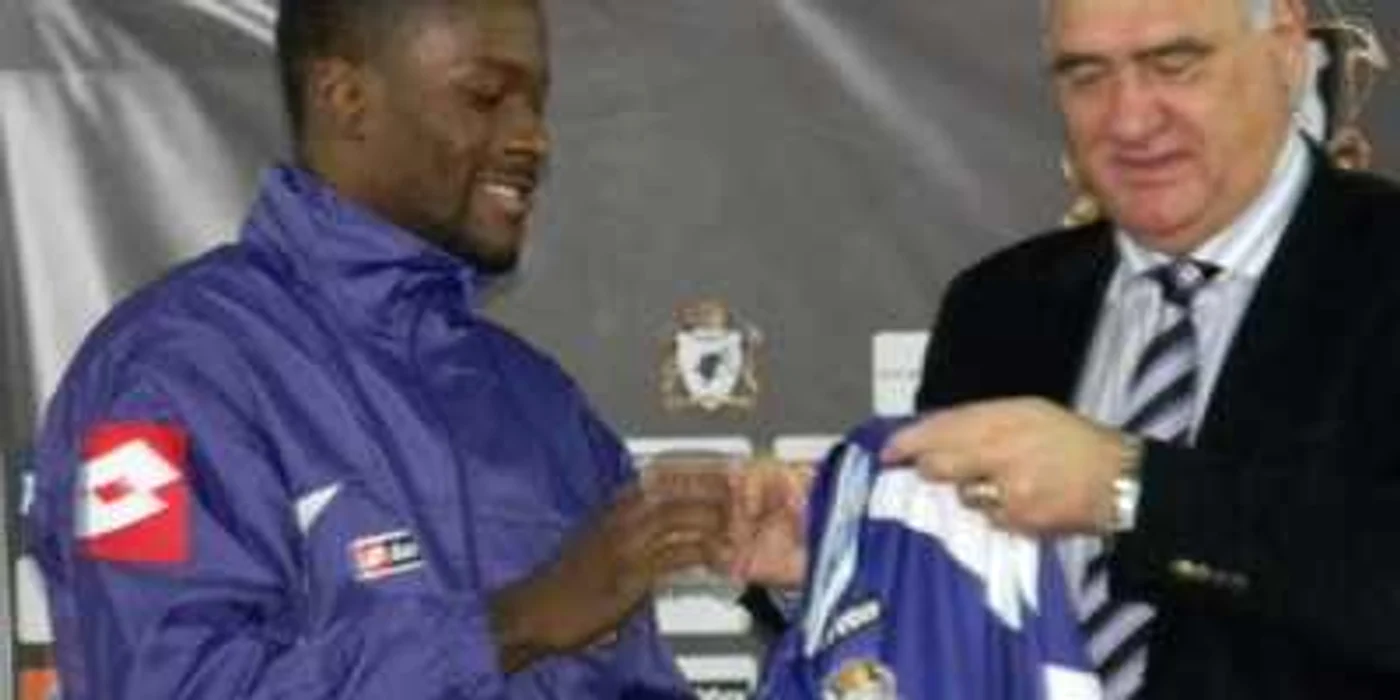 Ricketts a semnat cu Poli