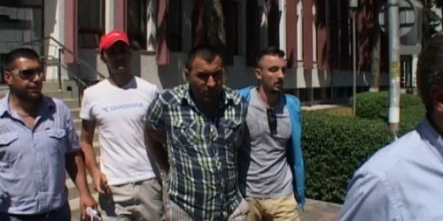 Bărbatul a fost prins când încerca să iasă din ţară
