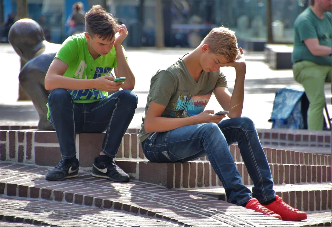 Adolescenții și tinerii, atrași de substanțe interzise FOTO pixabay.com