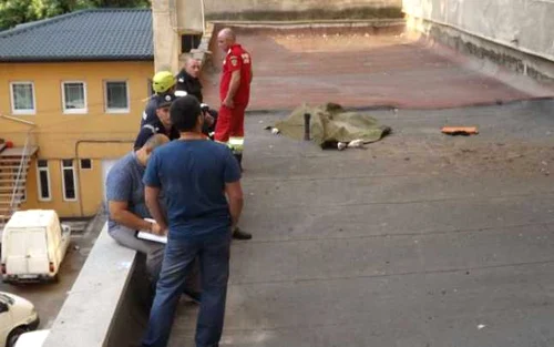 sinucidere la Turnu Severin FOTO Corina Macavei 