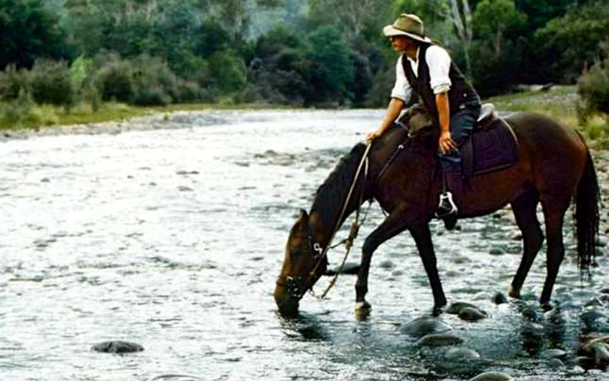 Rangerii vor patrula între 2 şi 4 ore, alături de caii lor, în încercarea de a identifica problemele de mediu de pe traseul atribuit FOTO: Gal Ruralis