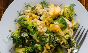 pui cu broccoli si orez jpeg