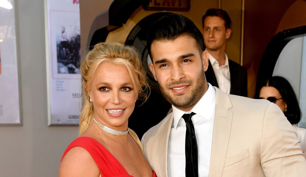 Britney Spears s-a despărțit de soțul ei, iar acesta a plecat de acasă. Cântăreața a anunțat că își cumpără un cal