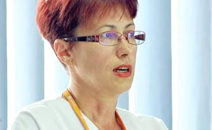 
    Dr. Laura Constantinescu, şefa secţiei ATI de la Spitalul „Sf. Pantelimon” din Capitală  