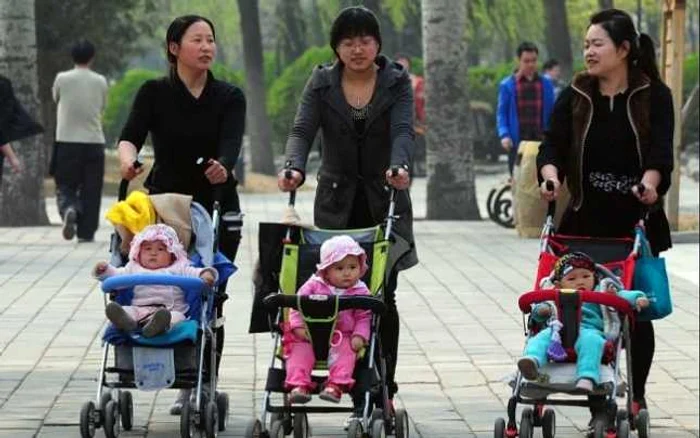 Politica unicului copil ar putea fi una dintre cele mai grave greşeli ale guvernului chinez. FOTO: AFP