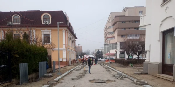 calea eroilor targu jiu 
