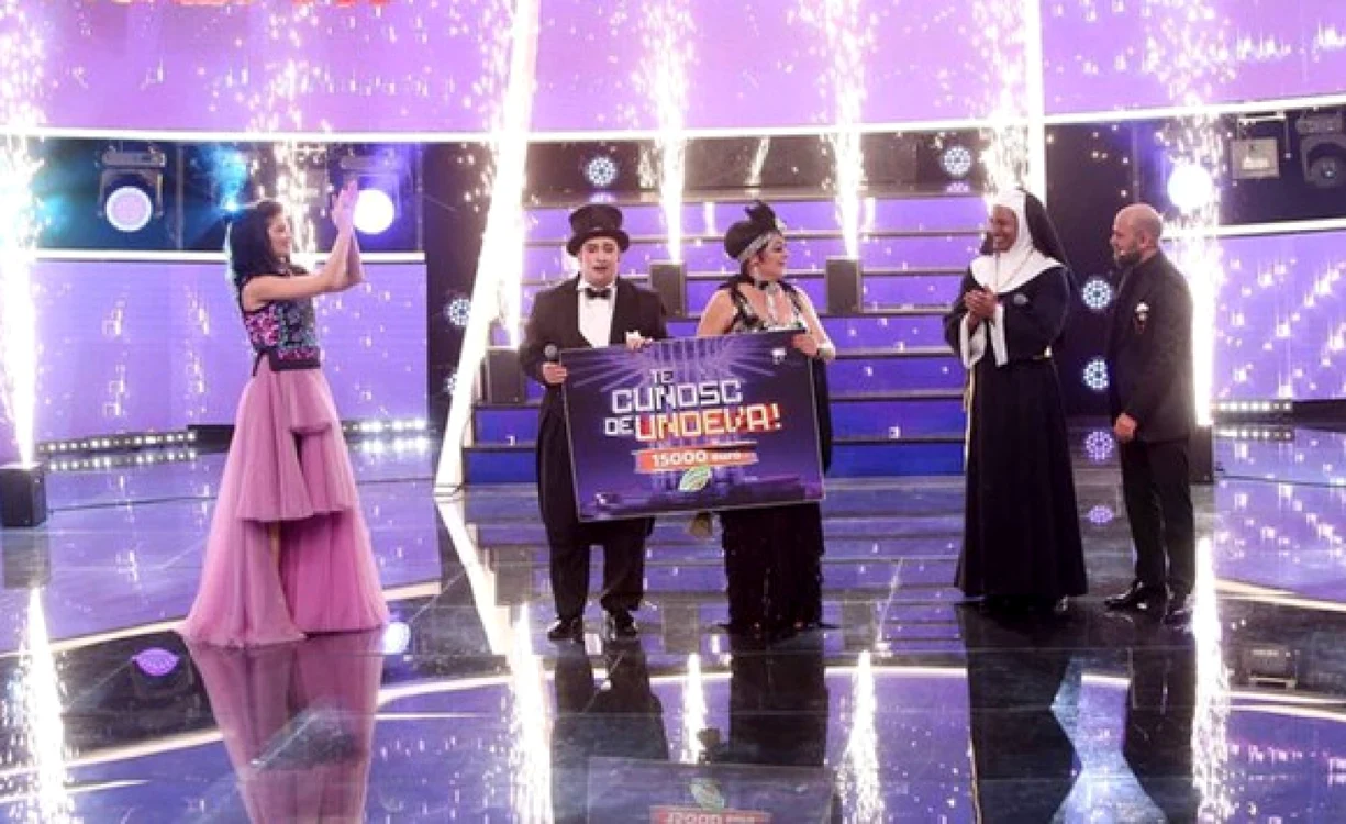 Adriana Trandafir şi Romică Ţociu au câştigat sezonul 16 al emisiunii „Te cunosc de undeva” FOTO Antena 1