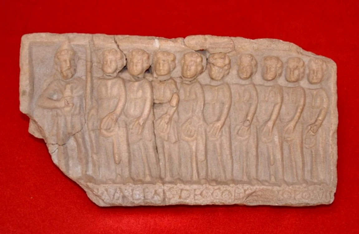 Relief cu Silvanus. Foto: Muzeul Civilizației Dacice și Romane Deva.