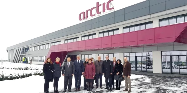 studenti uvt la arctic