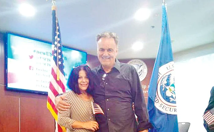 Şi Elena Cârstea a devenit cetăţean american în februarie 2019