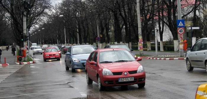 Maşinile nu vor circula între Prefectură şi poarta Crângului Foto Iulian Bunilă
