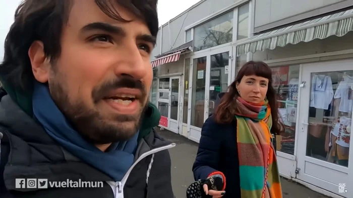 Cei doi spanioli au colindat vreme de mai multe zile străzile Bucureştiului. FOTO Captură video