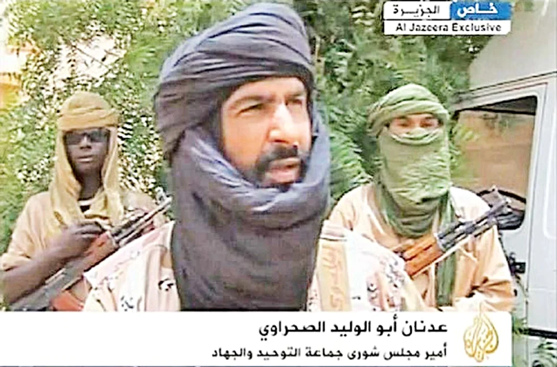 
    Iulian Gherguţ era angajat ca şef de pază la o mină de mangan din Tambao,  în nordul Burkina Faso, în apropiere  de frontiera cu Nigerul şi Mali  