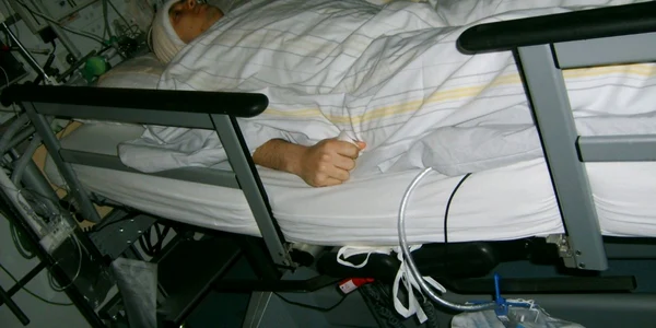 Bărbatul se află în secţia de reanimare a Spitalului de Urgenţă din Galaţi