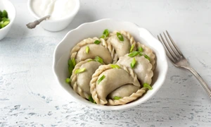 Coltunasi cu linte  Sursa foto shutterstock 2115017966 jpg