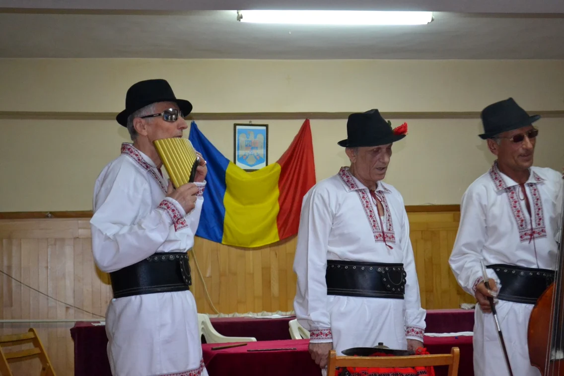 Nevăzătorii băcăuani au câştigat Festivalul Naţional de Muzică Folclorică „Ion Blăjan“