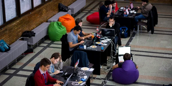 hackathon facebook rosedu foto razvan baltaretu/adevarul