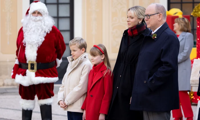 Charlene și Albert de Monaco cu gemenii profimedia 0948159550 jpg