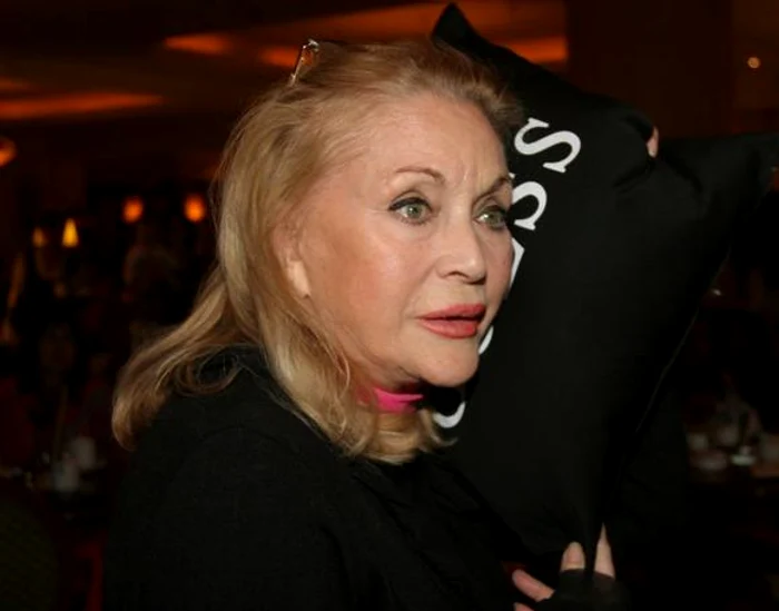 Aşa arăta Zina Dumitrescu cu ani în urmă înainte să se retragă din viaţa publicăFoto: Click!