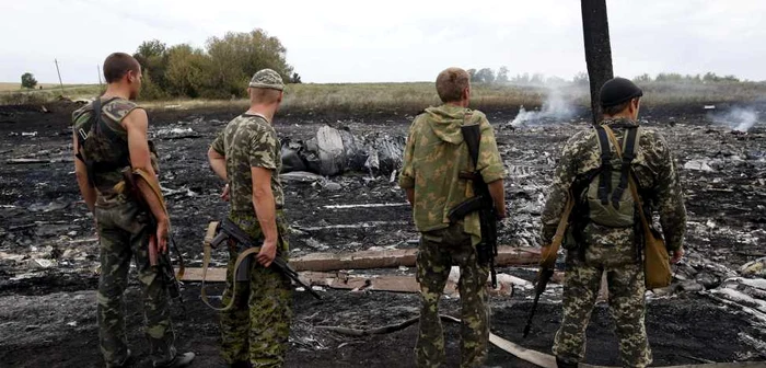 Tragedia aviatică a avut loc în 17 iulie. În urma doborârii avionului şi-au pierdut viaţa aproape 300 de oameni. FOTO Reuters