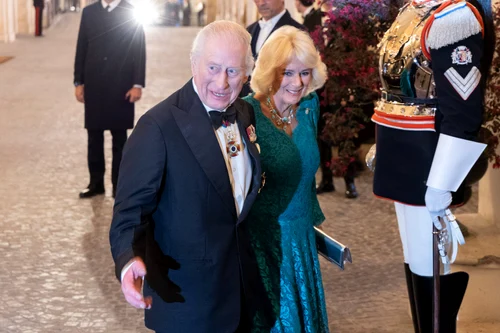 Regele Charles și Regina Camilla în timpul dineului de stat din Italia, Profimedia