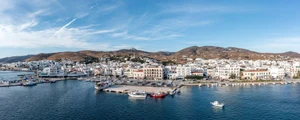 Insula Tinos, orașul Chora, Grecia FOTO Shutterstock