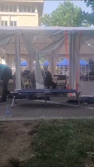 EXCLUSIV Alegerile, prin ochii membrilor secțiilor de votare: „Votul ăsta nu reflectă realitatea absolut deloc” FOTO VIDEO EXCLUSIV Alegerile, prin ochii membrilor secțiilor de votare: „Votul ăsta nu reflectă realitatea absolut deloc” FOTO VIDEO