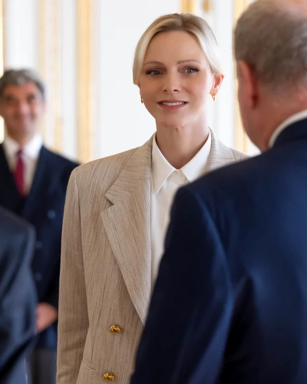 Charlene la investirea noului ambasador 5 jpg