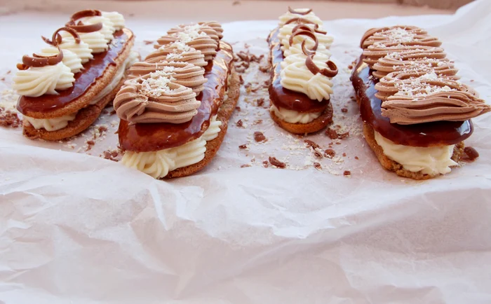 Eclere mini tiramisu