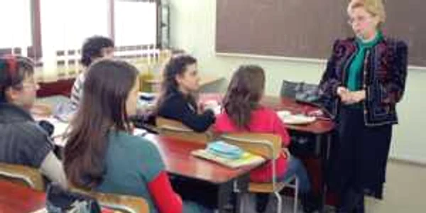 Sindicaliştii „luptă“ pentru profesorii care urmează să fie concediaţi, Foto: arhivă