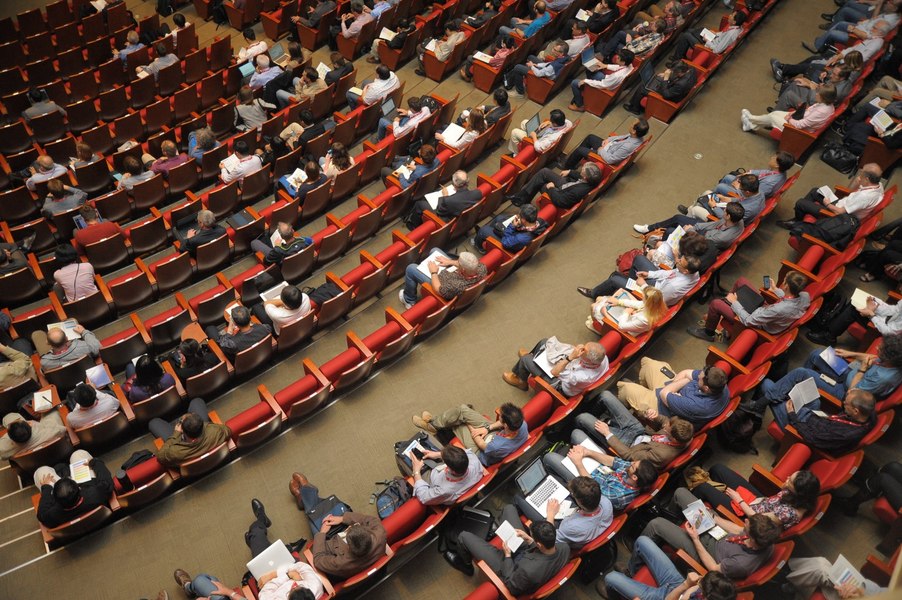 Unde ieșim la teatru în weekendul 24–25 octombrie. Ce spectacole putem vedea în București