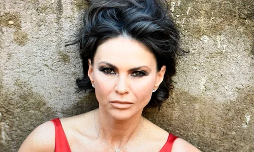  Ramona Bădescu a  împlinit  55 de ani pe 29 noiembrie și a petrecut în familie
